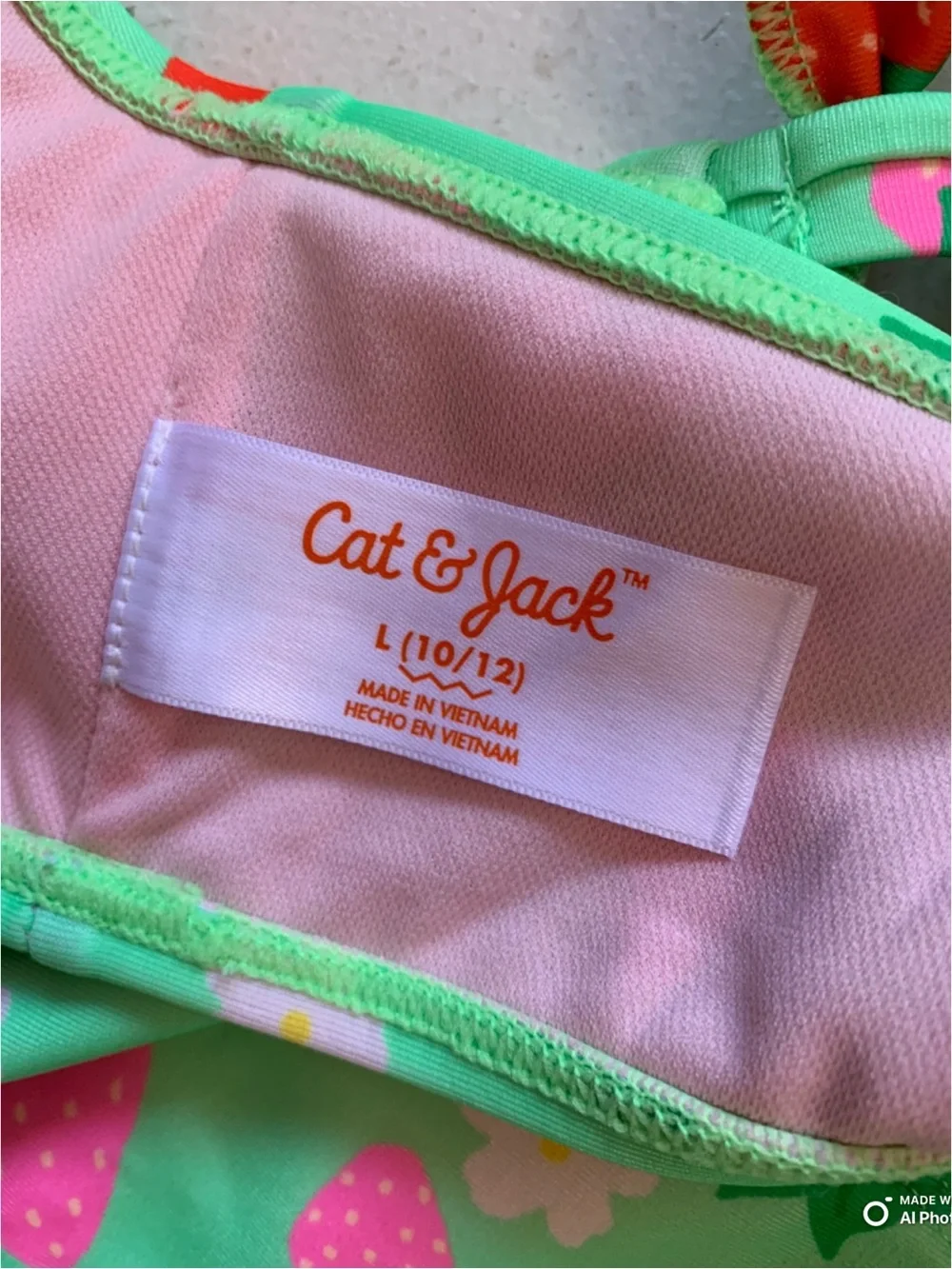 Cat & Jack Girl’s Strawberry Print Bikini Top Size Large NWOT Green Pink Red
